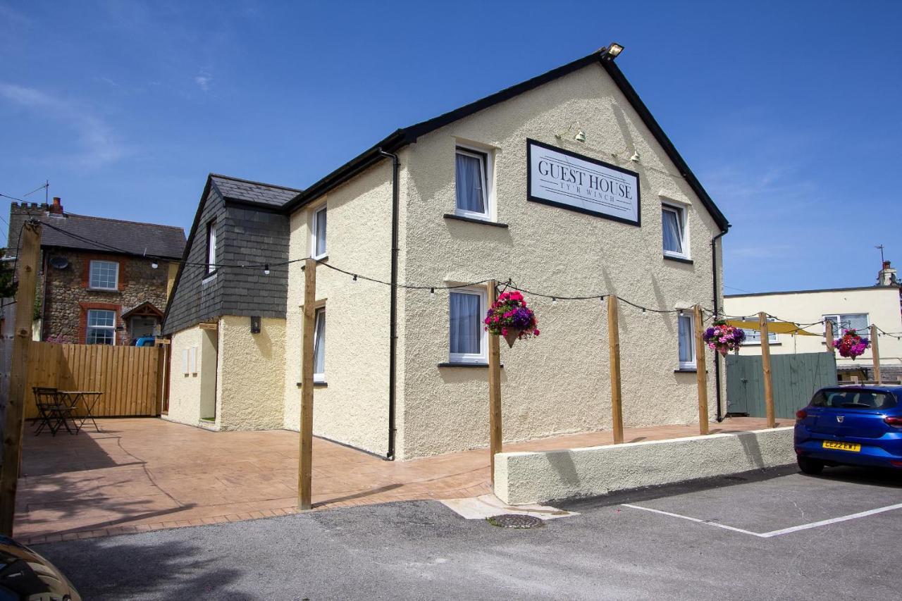 Tyr Winch Hotel Cardiff Bagian luar foto