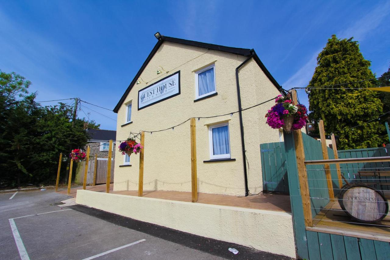 Tyr Winch Hotel Cardiff Bagian luar foto