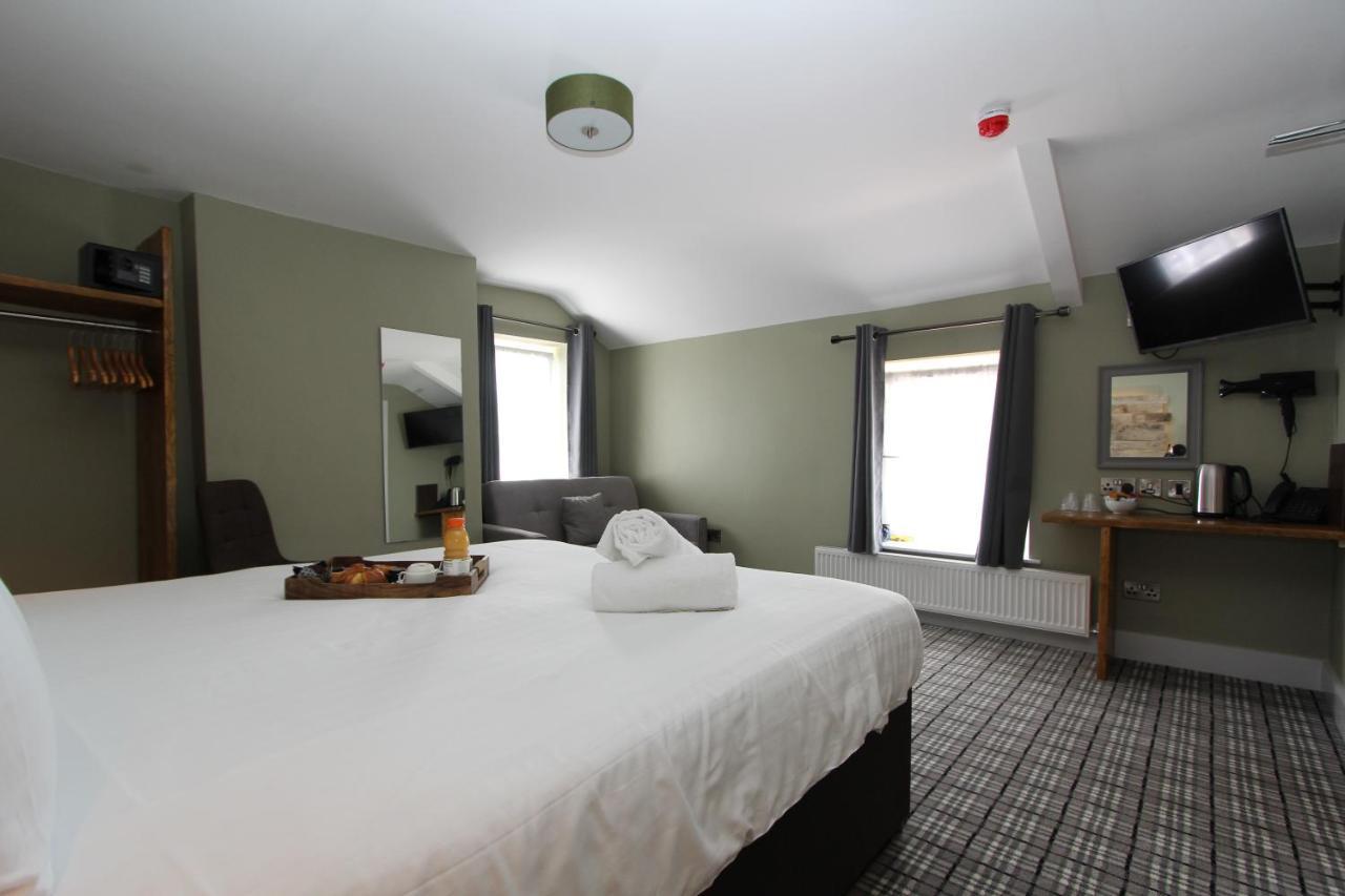 Tyr Winch Hotel Cardiff Bagian luar foto